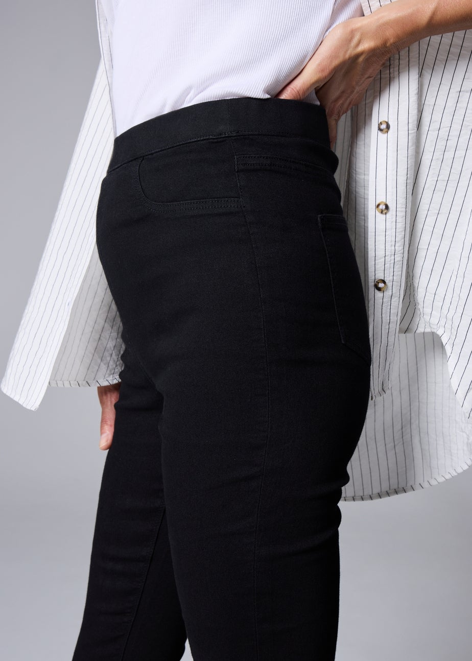 Black Pull On Jeggings