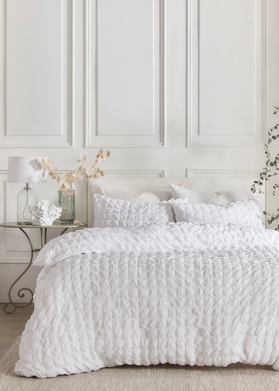 White Cotton Seersucker Duvet Set