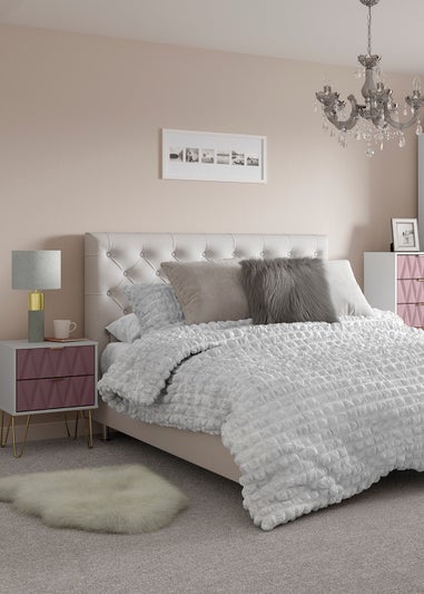 White Cotton Seersucker Duvet Set