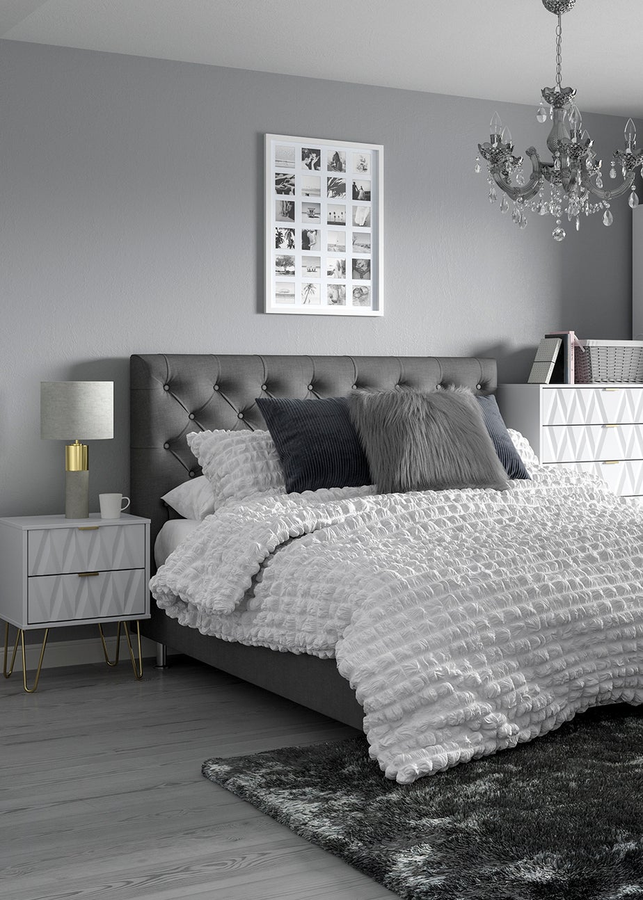 White Cotton Seersucker Duvet Set