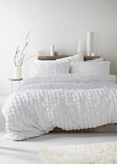 White Cotton Seersucker Duvet Set