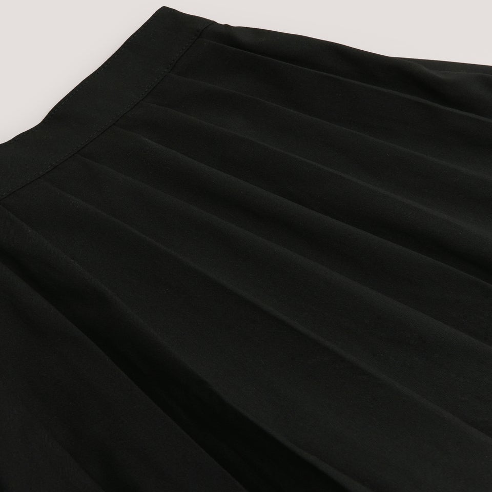Girls Black Pleated School Skirt (8-16yrs)