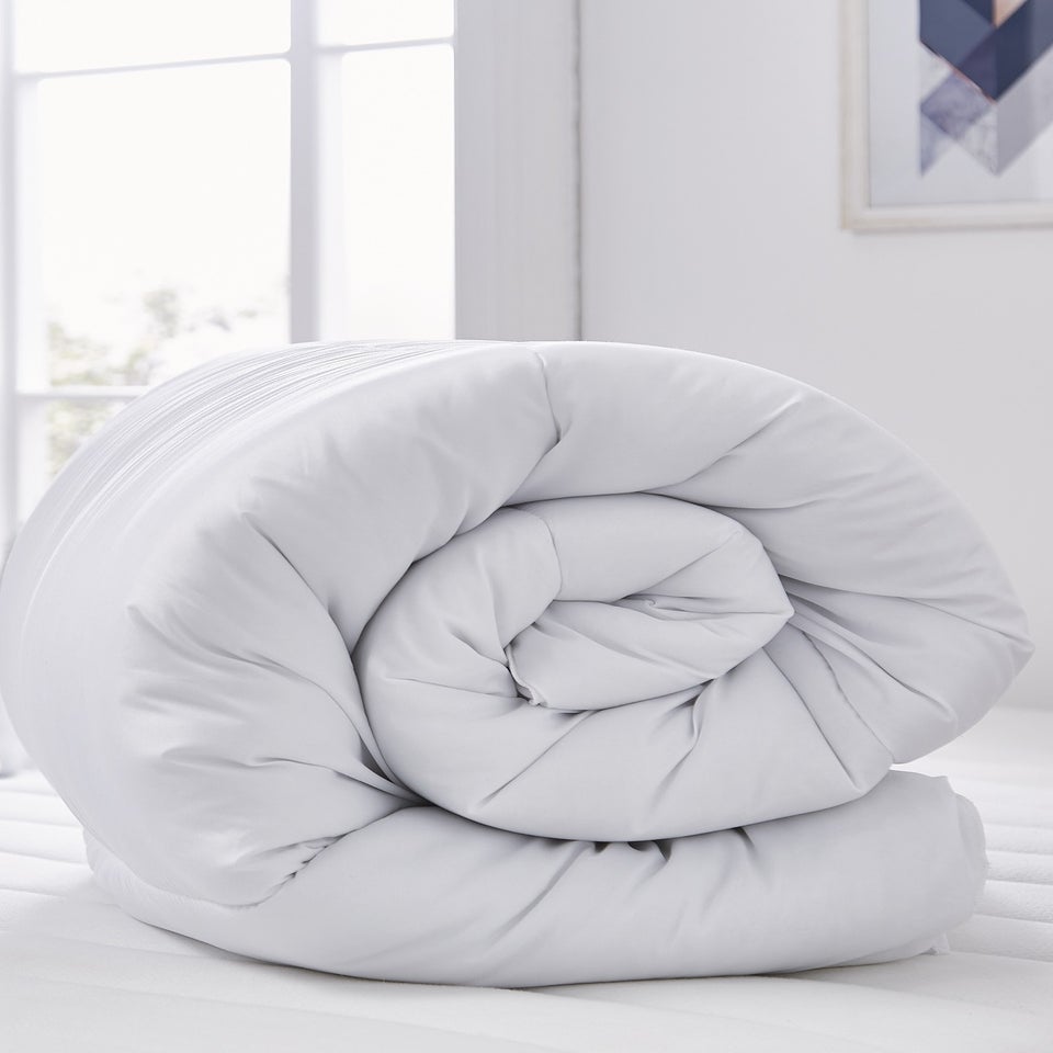 Silentnight Essentials Duvet (10.5 Tog)