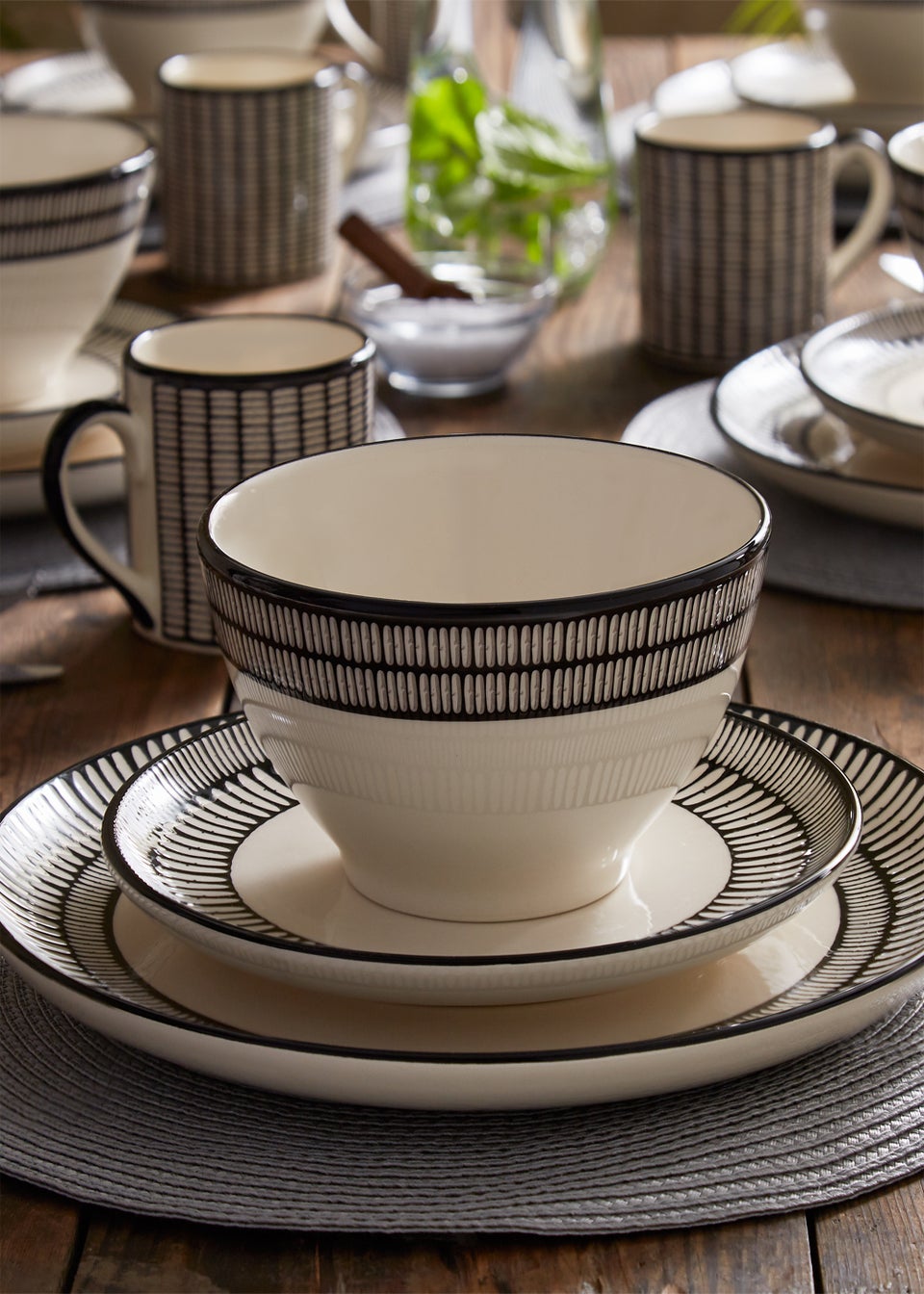 4 Pack Grey Woven Placemats