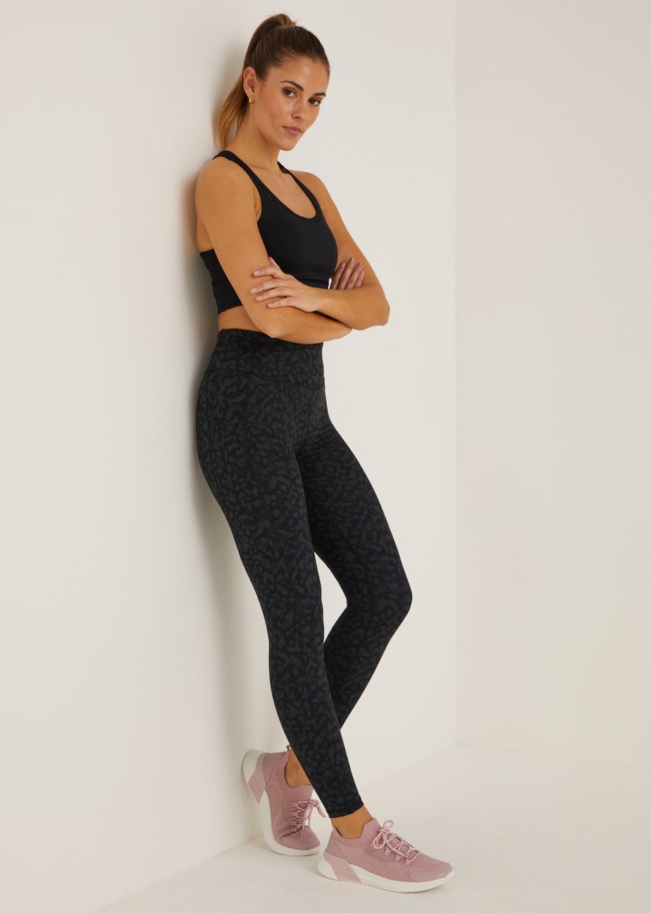 Souluxe Black Padded Sports Bra