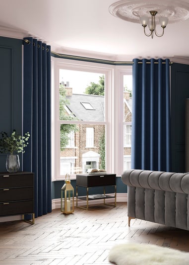 Green Eucalyptus Single Stem