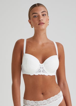 DD+ Cream Padded Lace Trim Bra