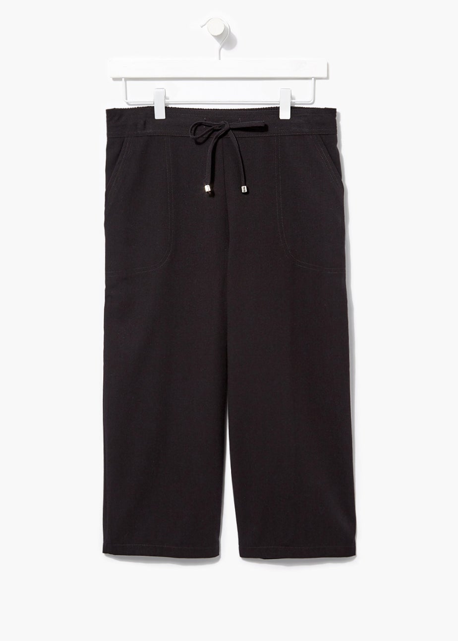 Black Cropped Trousers