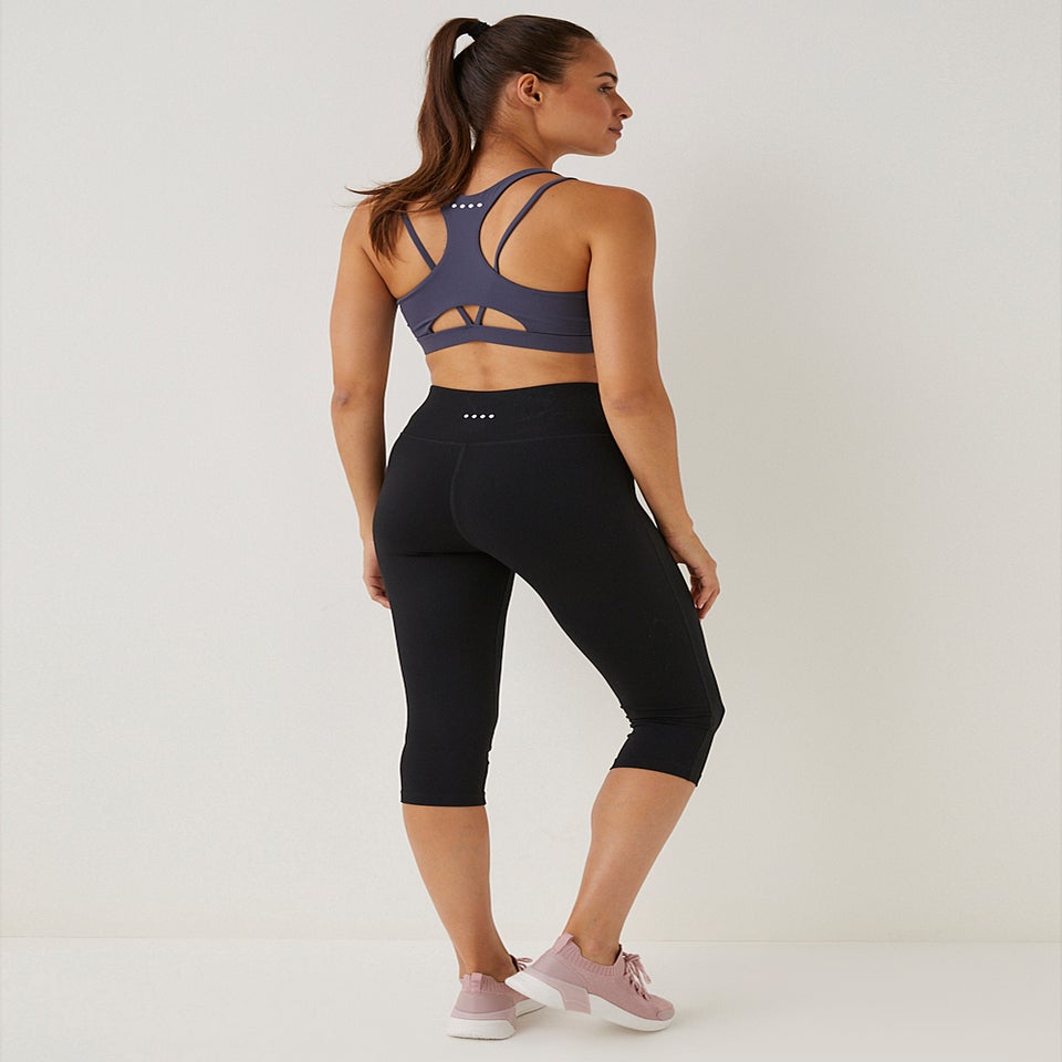 Souluxe Black Capri Sports Leggings