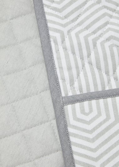 Grey Geometric Print Oven Gloves (92cm x 18cm)