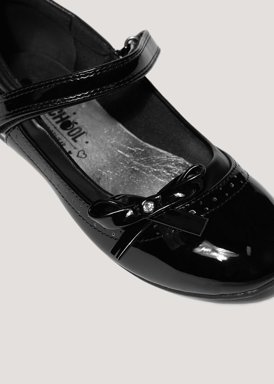 Girls Black Patent School Shoes (Younger 10-Older 5)