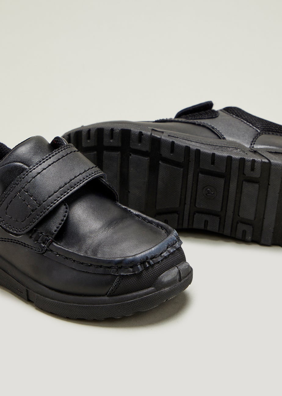 Boys Black Chunky Coated Leather School Trainers (Younger 7-Older 4)