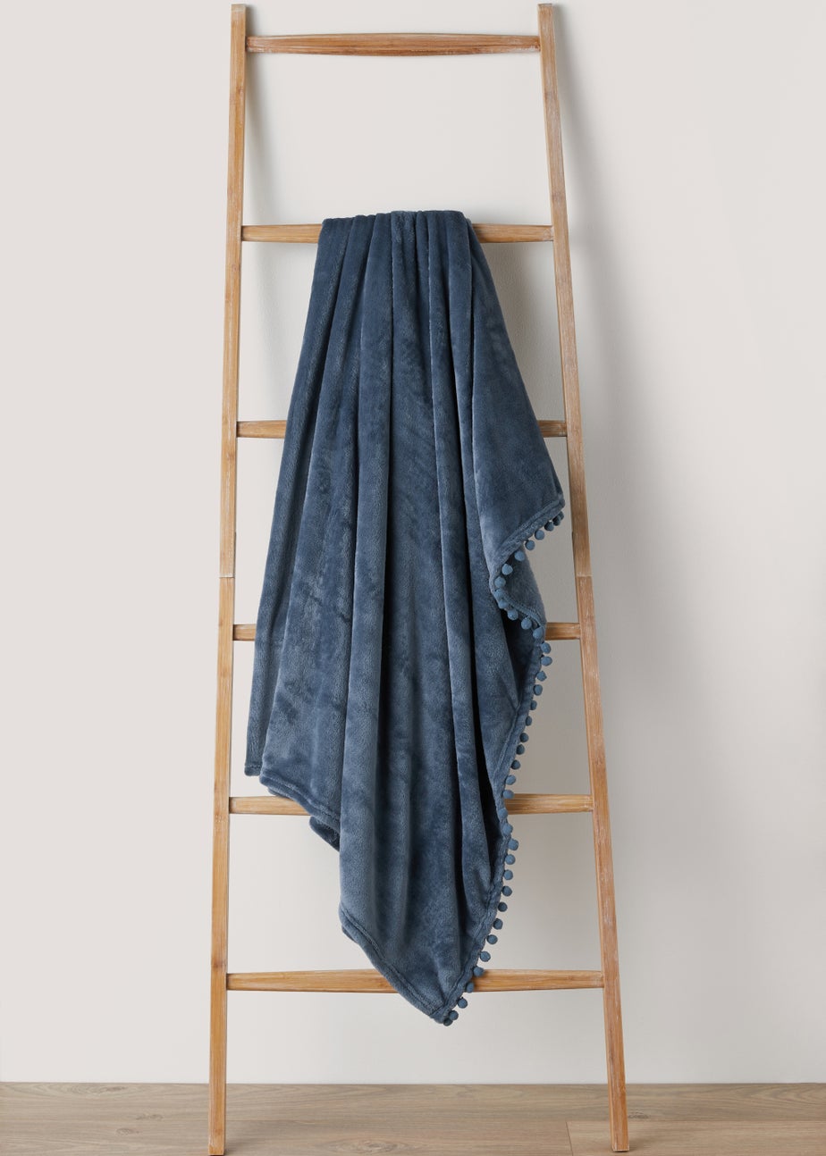 Blue Pom Pom Fleece Throw (130cm x 150cm)