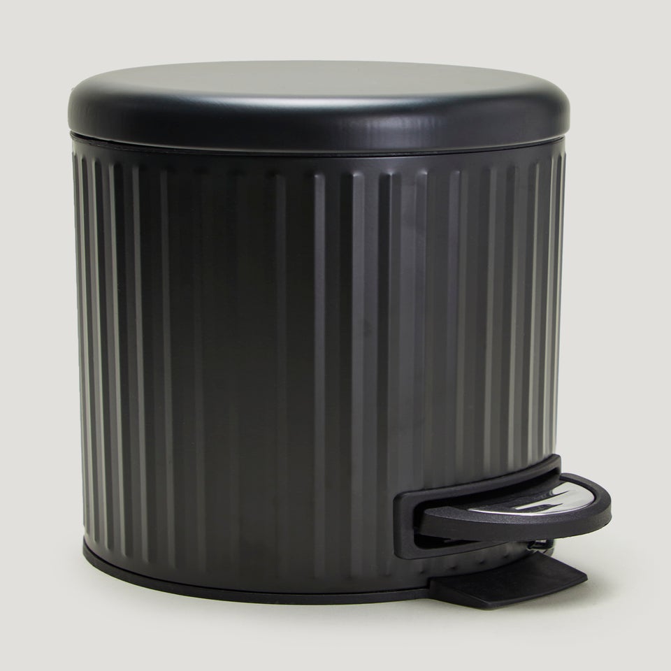Black Ridged Pedal Bin (26cm x 17cm)