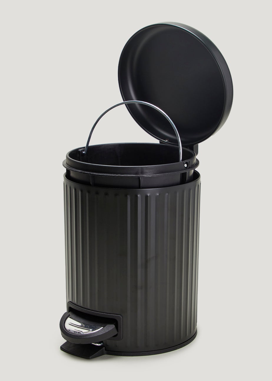 Black Ridged Pedal Bin (26cm x 17cm)