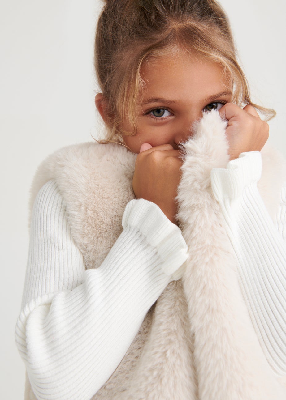 Girls Cream Faux Fur Gilet (4-13yrs)