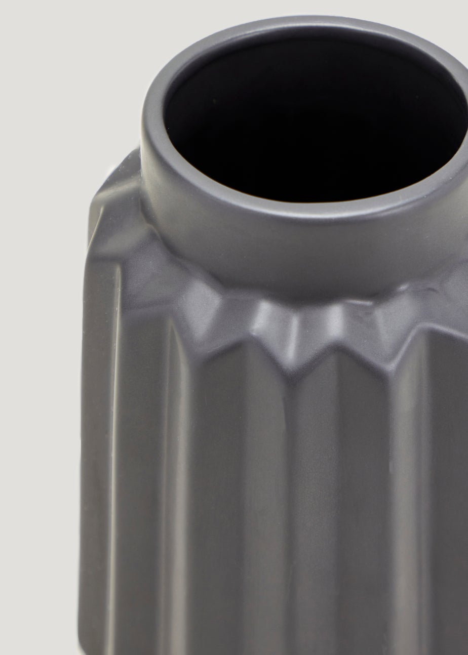 Black Ribbed Ceramic Vase (14cm x 14cm x 20cm)