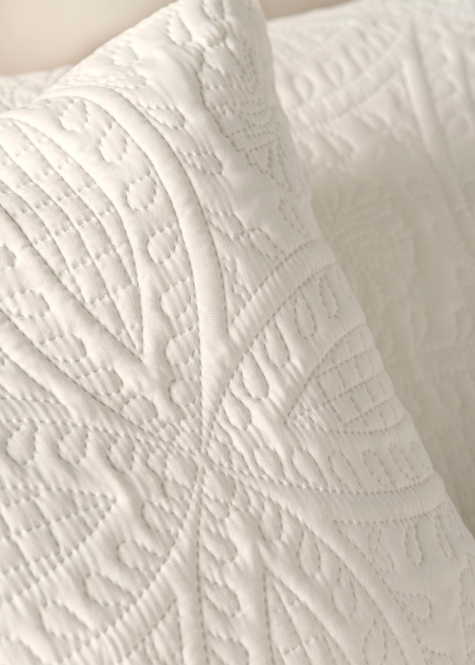Ivory Pinsonic Duvet Cover