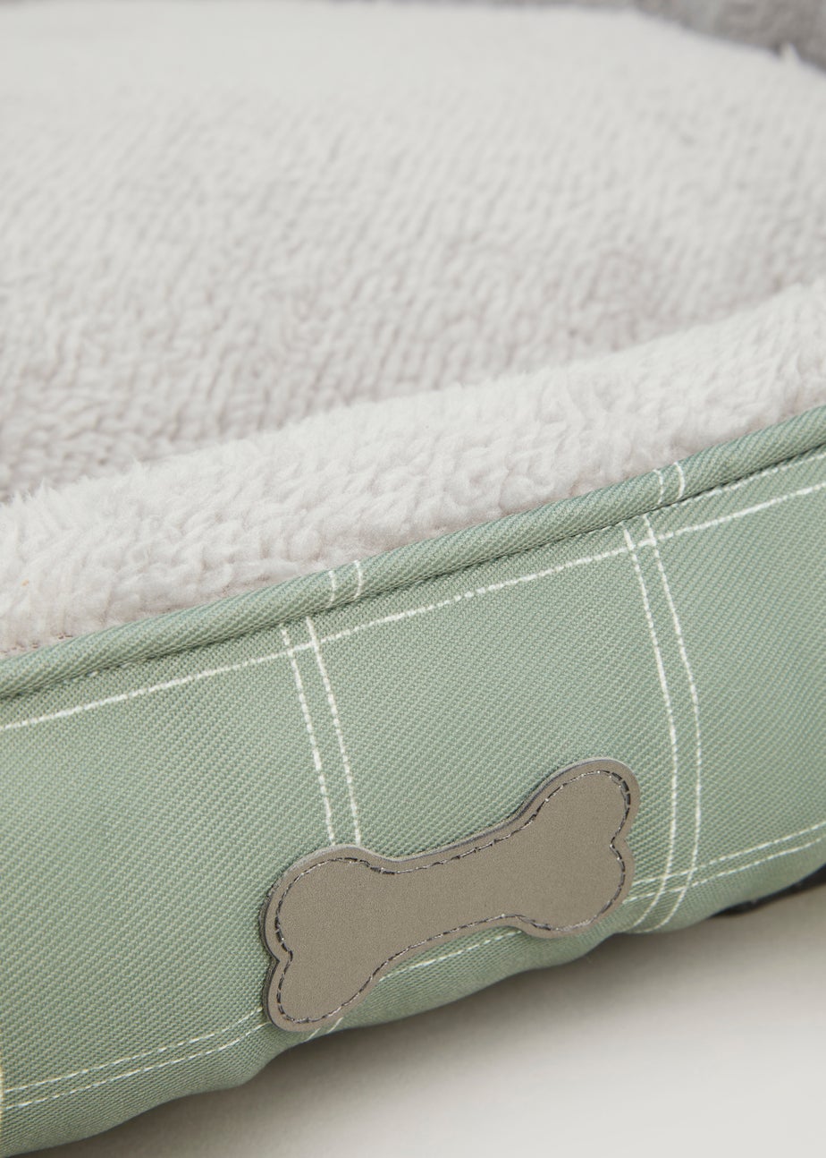 Green Check Pet Bed (Medium-Large)