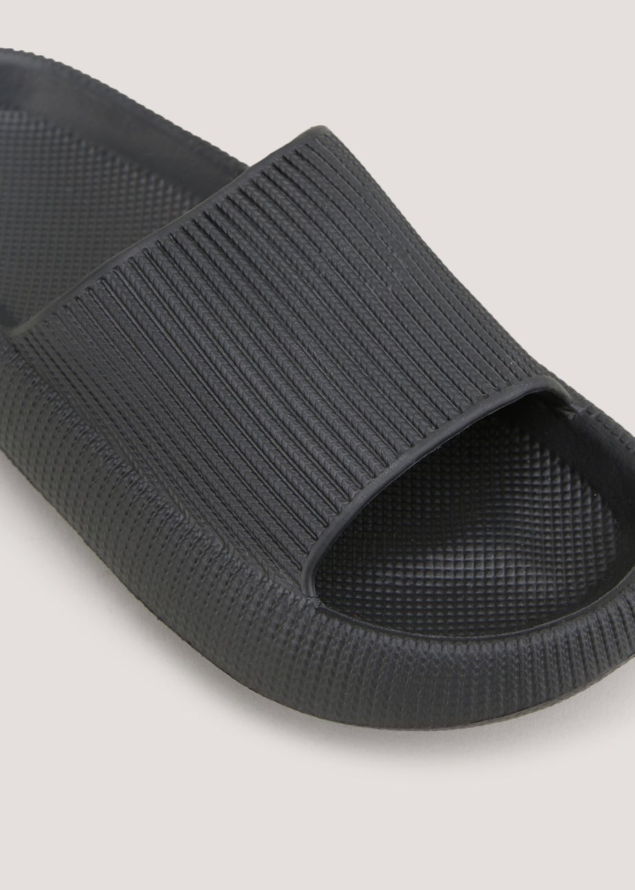 Black Chunky Sliders