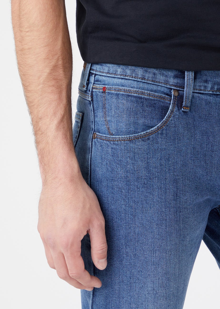 Wrangler Mid Stonewash Slim Fit Jeans