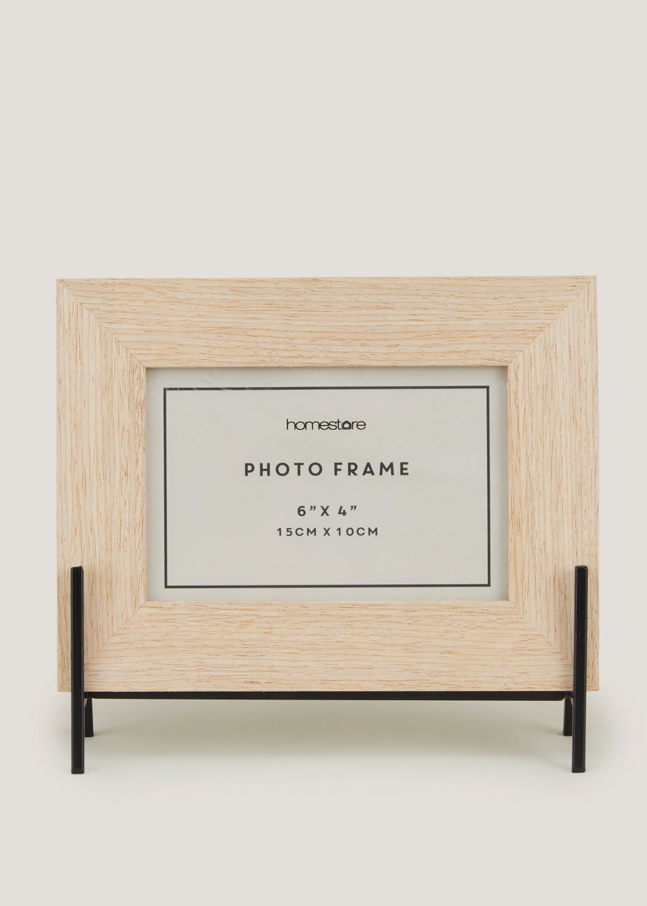 Oak Photo Frame On Black Stand (4x6in)