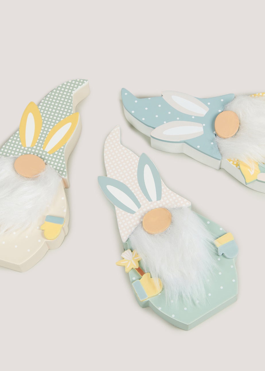 Assorted Wooden Easter Gnome (18cm x 9cm x 2cm)