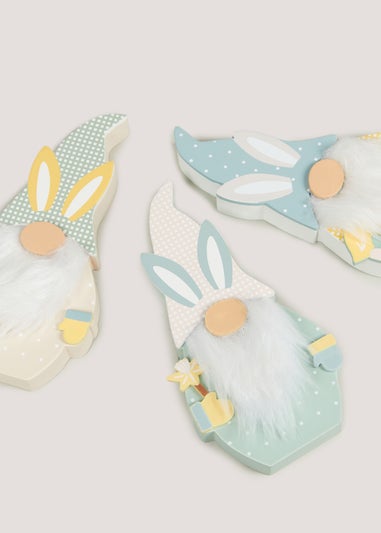 Assorted Wooden Easter Gnome (18cm x 9cm x 2cm)