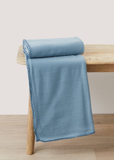 Blue Fleece Throw (150cm x 130cm)
