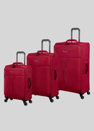 It Luggage Red Soft Shell Suitcase