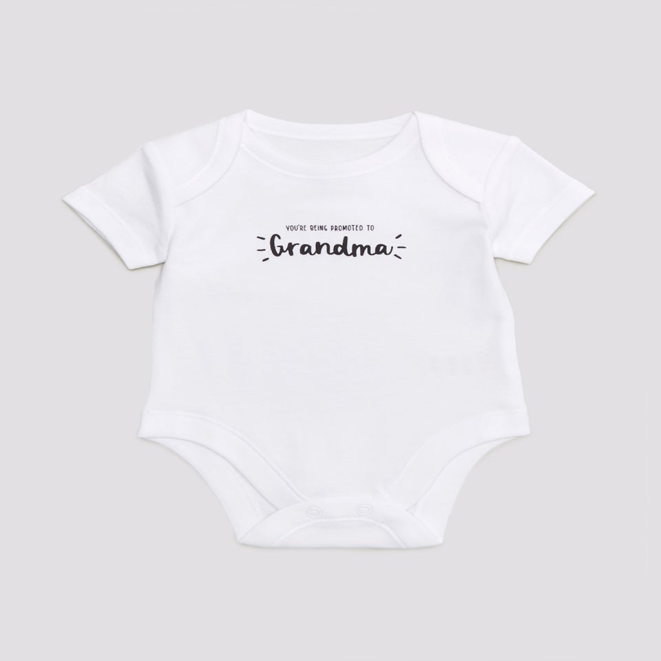Baby White Grandma Announcement Bodysuit (Newborn-3mths)