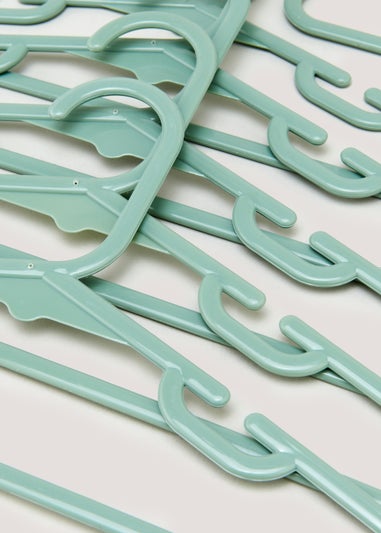 Kids 10 Pack Green Plastic Hangers (37cm x 21cm)