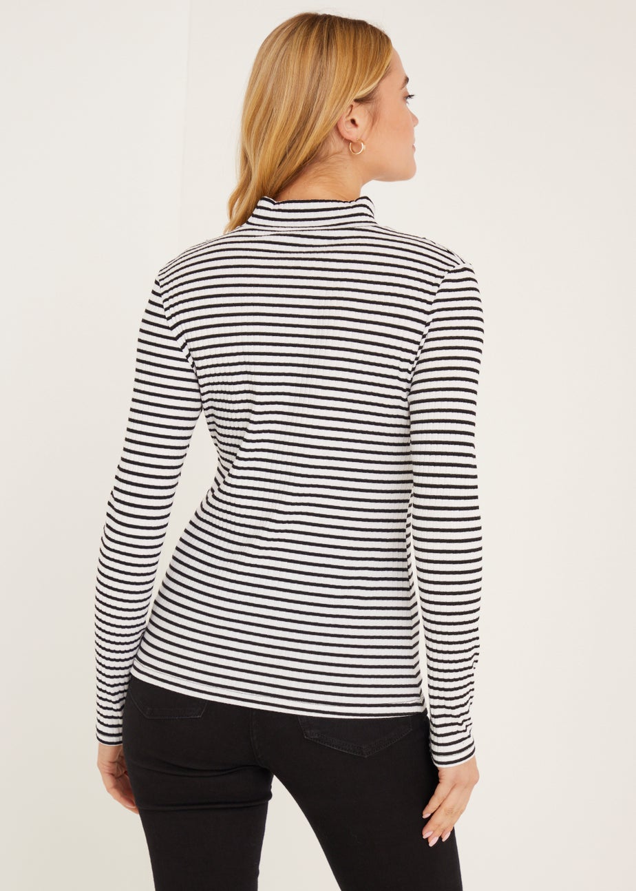 Black & White Stripe Long Sleeve Top