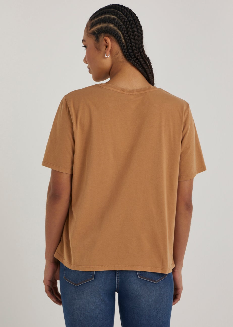 JDY Farock Camel Graphic T-Shirt