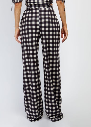Girls on Film by Dani Dyer Black Gingham Co-Ord Trousers
