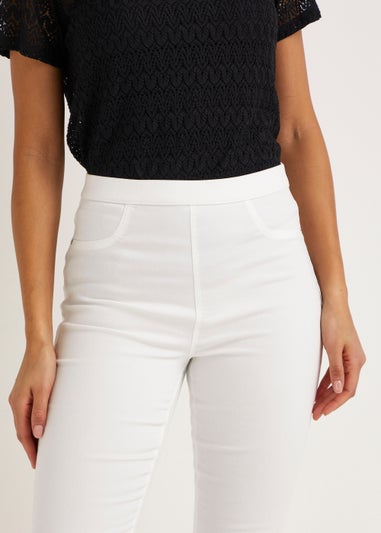 Rosie White Cropped Pull On Jeggings