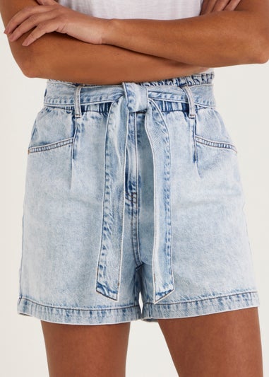 Light Wash Tie Waisted Denim Shorts