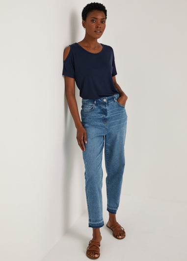 Papaya Petite Ava Mid Wash Mom Jeans