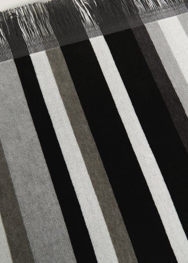 Black & White Stripe Velour Beach Towel (150cm x 70cm)