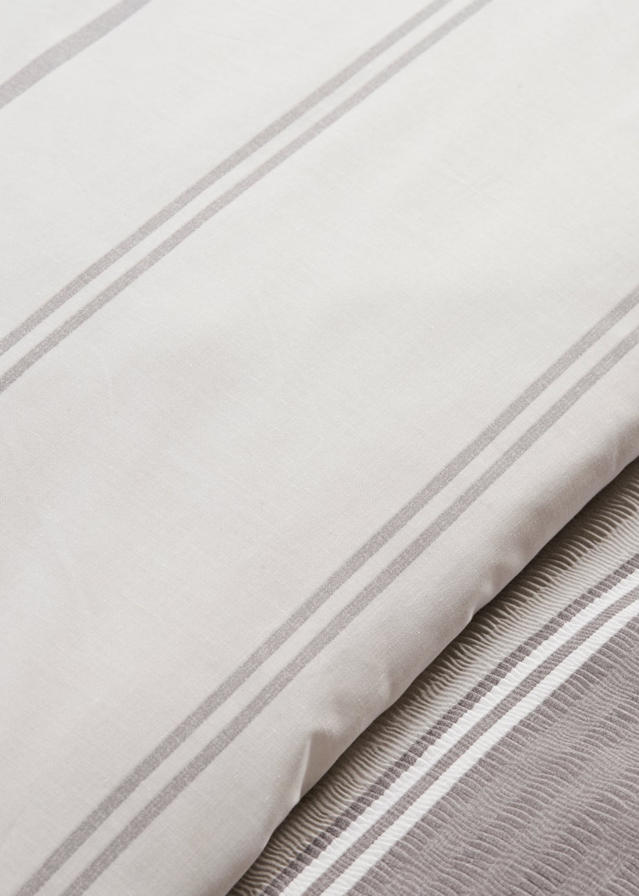 Grey Seersucker Stripe Reversible Duvet Cover