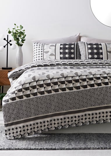 Grey Geo Stripe Print Duvet Cover