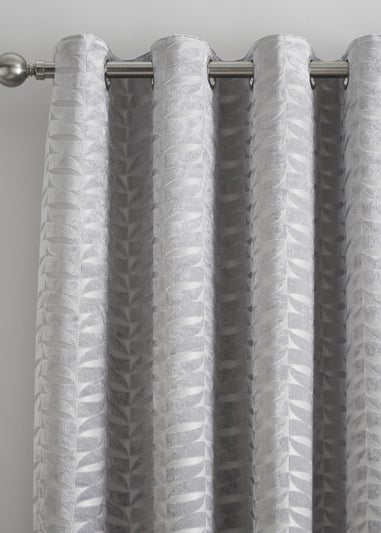 Curtina Kendal Silver Eyelet Curtains