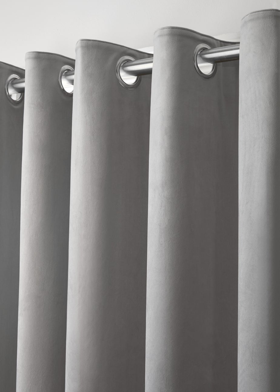 Laurence Llewelyn-Bowen Montrose Velvet Blackout Silver Eyelet Curtains