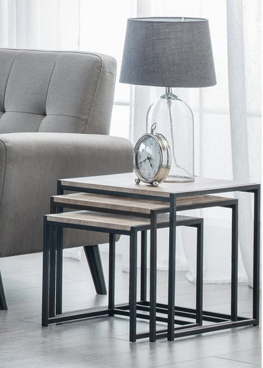 Julian Bowen Tribeca Nest Of 3 Tables Black/Sonoma Oak (45 x 45 x 45 cm)