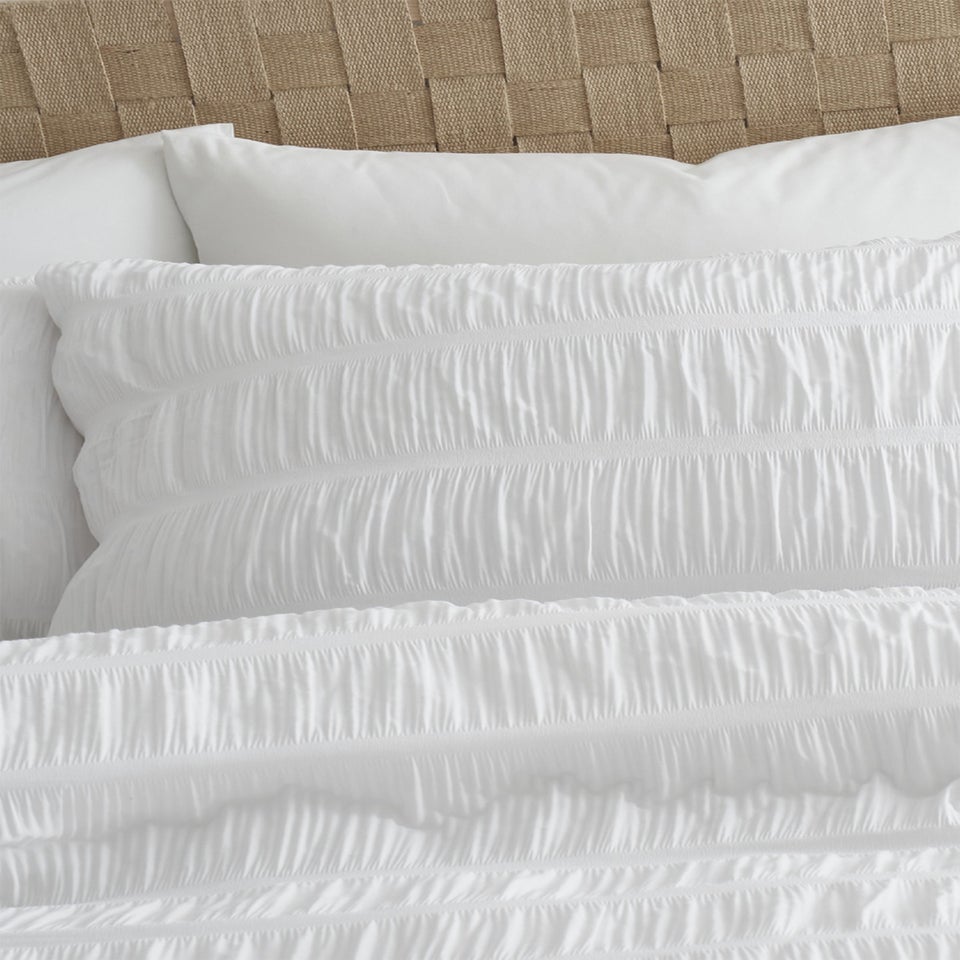 Catherine Lansfield Seersucker Duvet Cover Set White