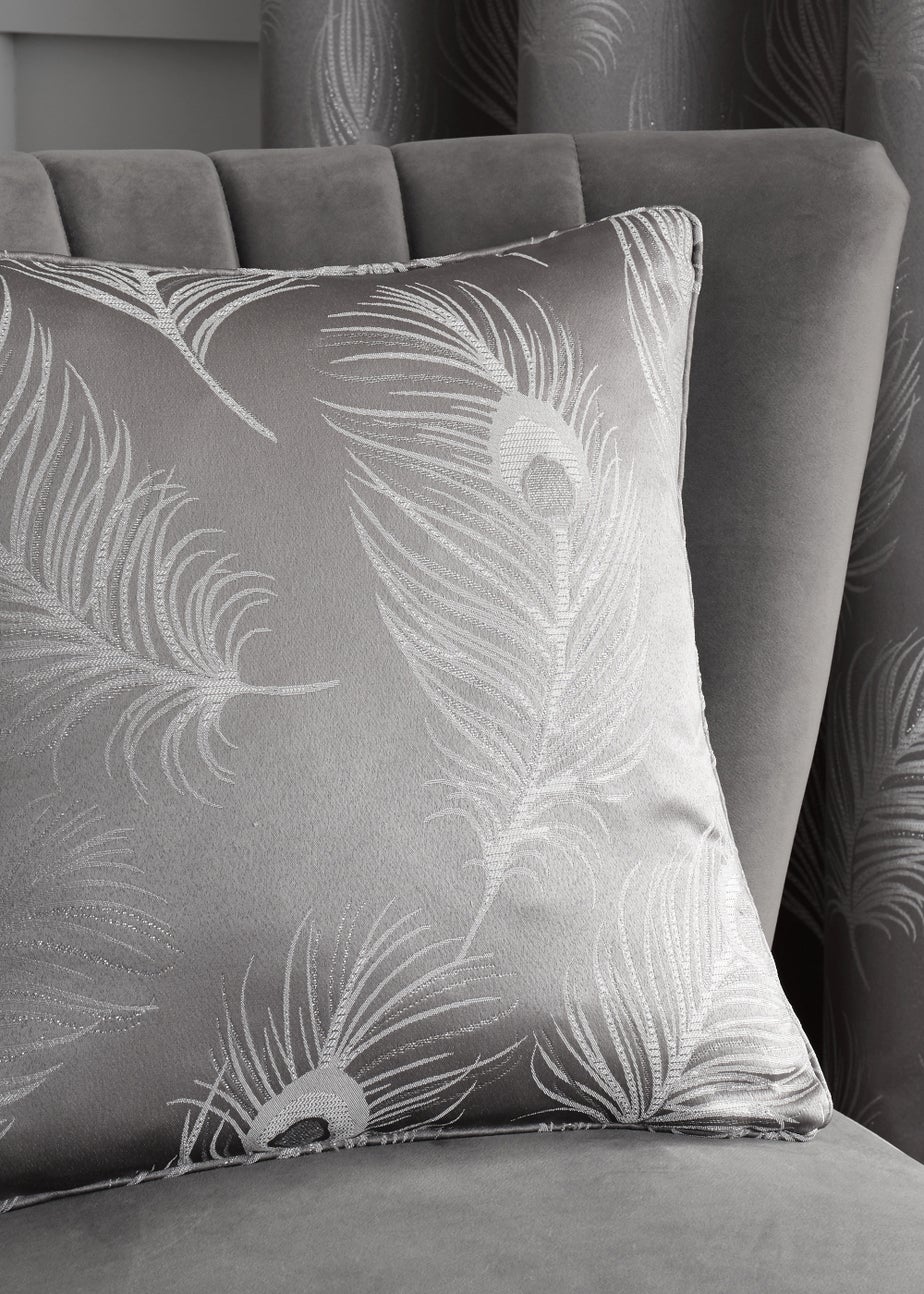 Curtina Feather Cushion (43cm x 43cm)