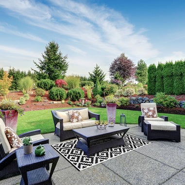 Premier Decorations Nirvana Reversible Outdoor Eco Rug