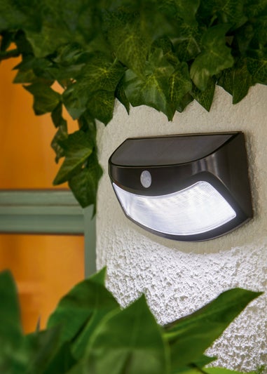 Premier Decorations Solar Security Light (3.5cm x 15cm x 7.5cm)