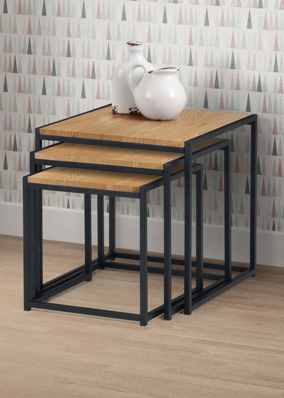 Julian Bowen Tribeca Nest Of 3 Tables Black/Euro Oak (45 x 45 x 45 cm)