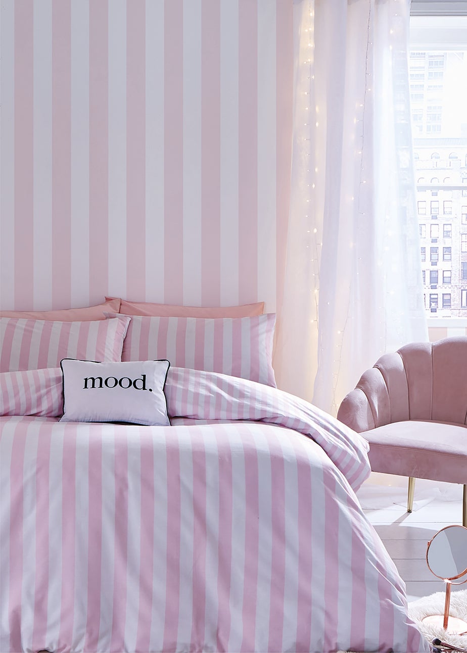 Sassy B_ Stripe Tease Wallpaper